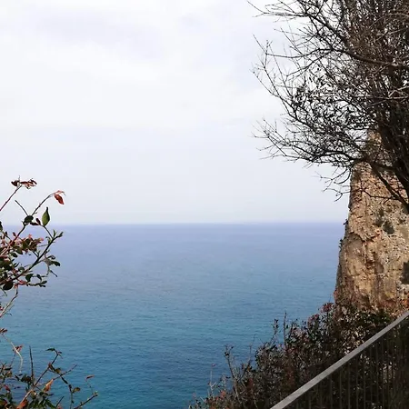 Apartment Charming In Loceri, City View, 60 Sqm, Parking *