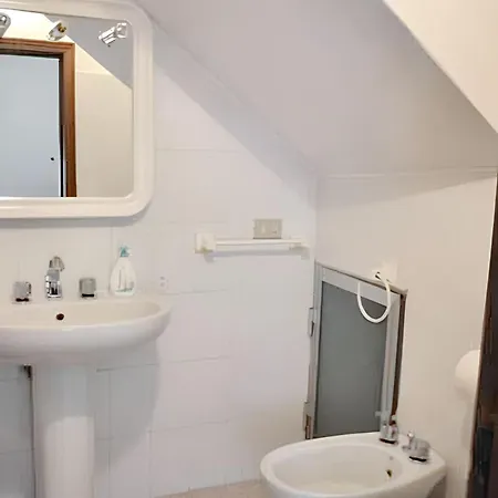 Apartment Charming In Loceri, City View, 60 Sqm, Parking Loceri