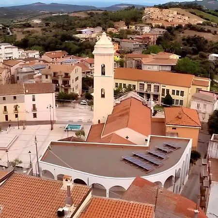 Charming In Loceri, City View, 60 Sqm, Parking * Loceri